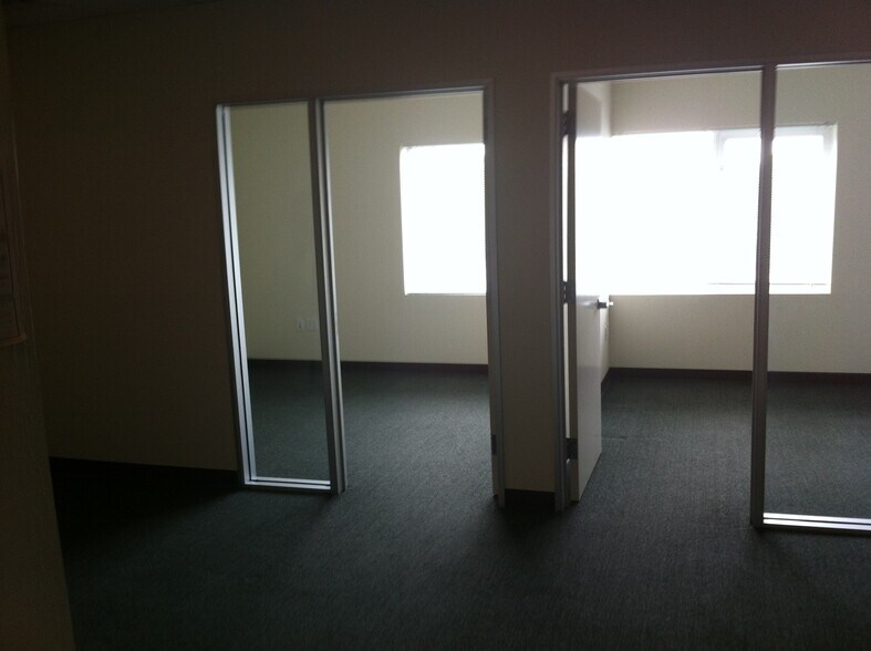 More Photos Of 671 Willow Pass Rd, Pittsburg Warehouse For Lease