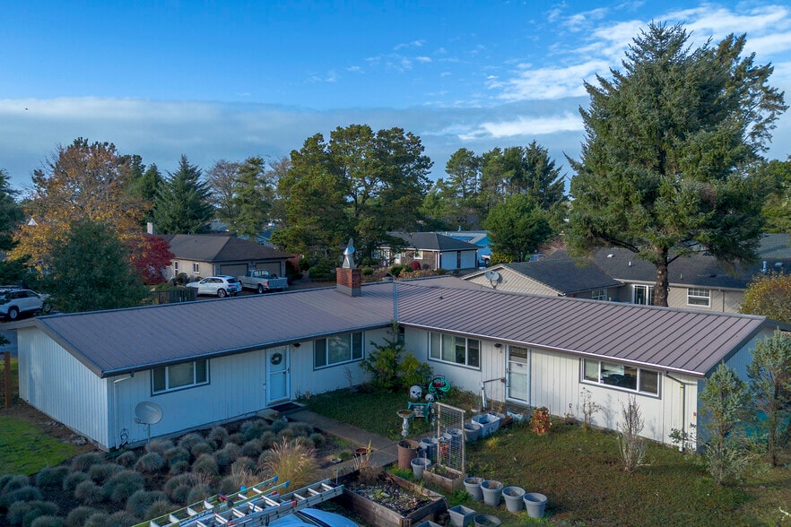 More Photos Of 1715 S Franklin St, Seaside Apartments For Sale