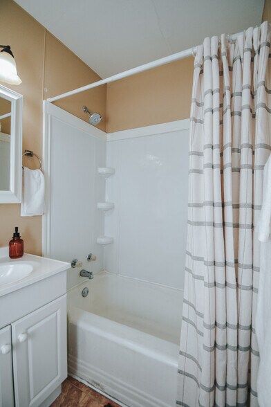 More Photos Of 1503 E Virginia Ave, Victoria Apartments For Sale