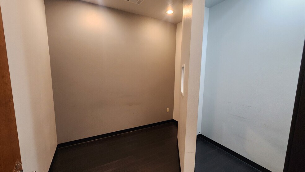 More Photos Of 8845 W Flamingo Rd, Las Vegas Medical For Lease