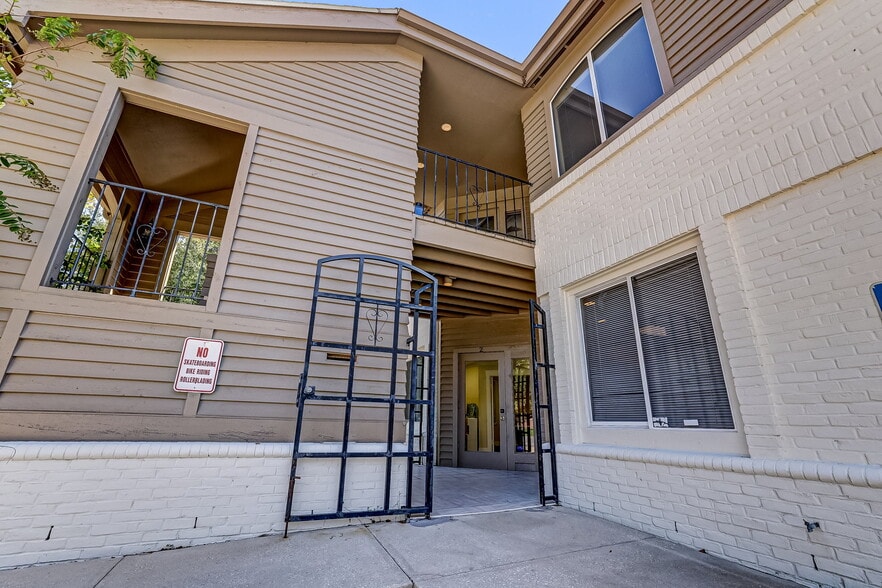 More Photos Of 5233 San Jose Blvd, Jacksonville Office Residential For Lease