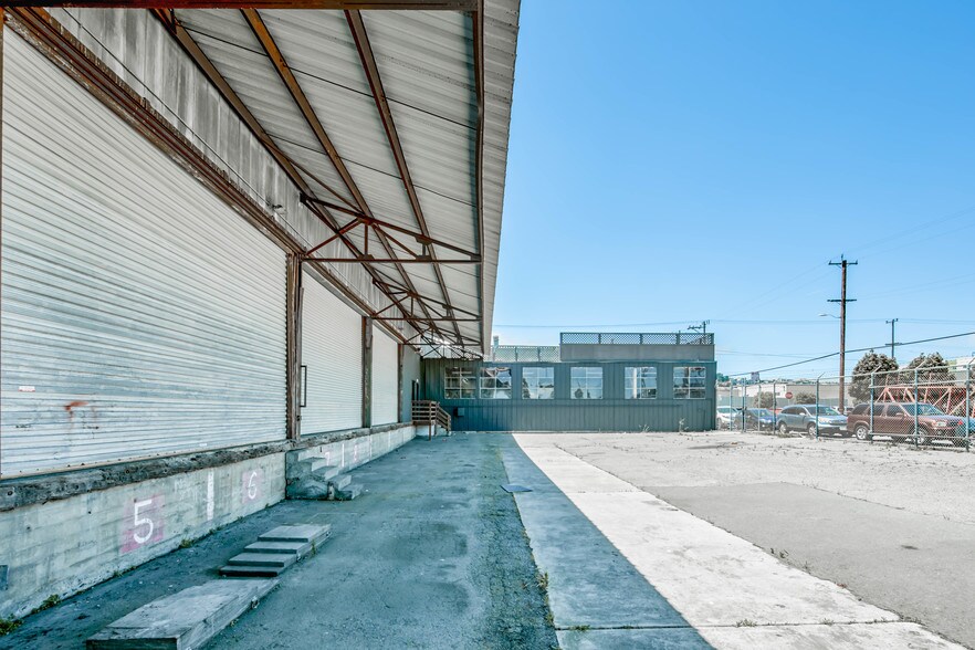 More Photos Of 1401 Illinois St, San Francisco Warehouse For Lease