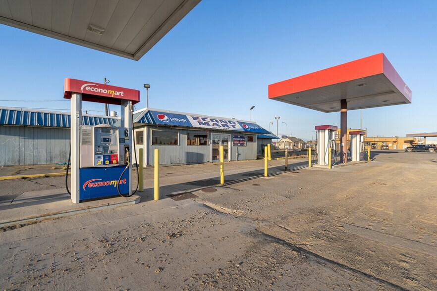 Primary Photo Of 1211 E Lewis St, Pasco Convenience Store For Sale