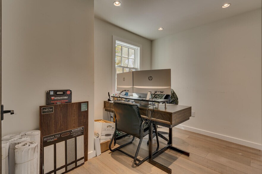More Photos Of 10270 Donner Pass Rd, Truckee Office For Lease