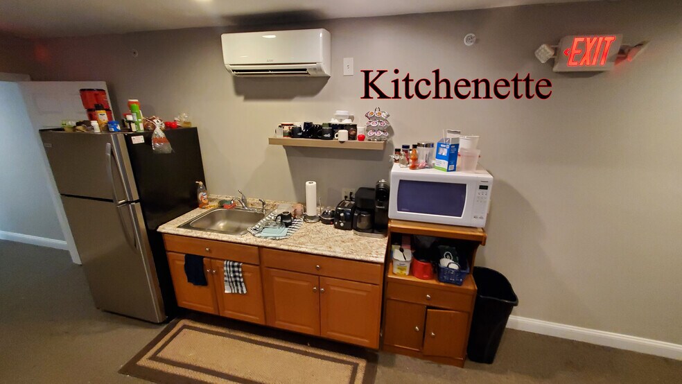 More Photos Of 22 Gauthier Rd, Epsom Industrial For Lease