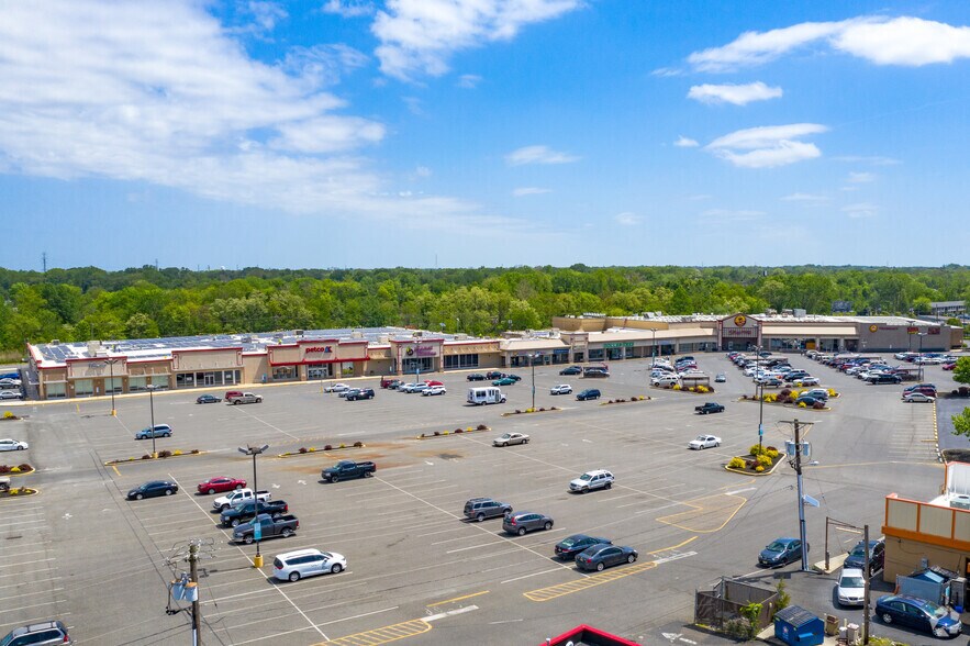 More Photos Of 700 Crescent Blvd, Gloucester City Storefront For Lease