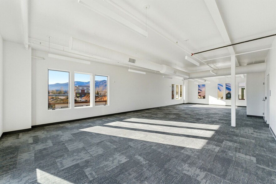 More Photos Of Phase One Unit #6, 1922 US-40 Hwy, Heber City Light Distribution For Lease