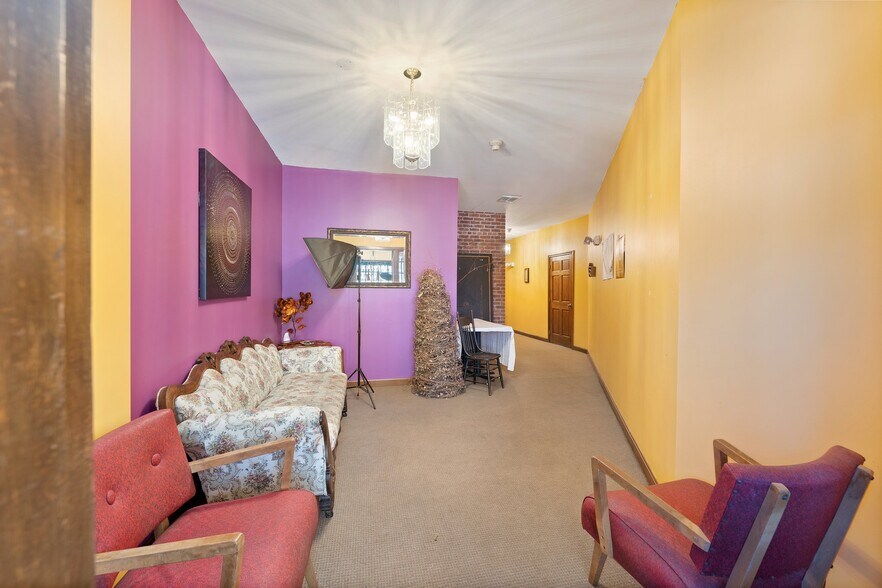 More Photos Of 35 East Ave, Burrillville Freestanding For Lease