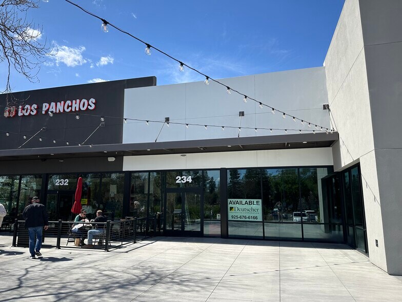 More Photos Of 232-242 Golf Club Rd, Pleasant Hill Storefront Retail Office For Lease