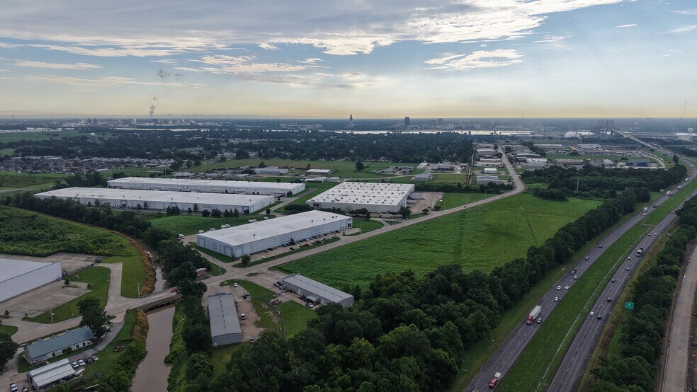 More Photos Of 1870 Grand Terre Ln, Port Allen Distribution For Lease