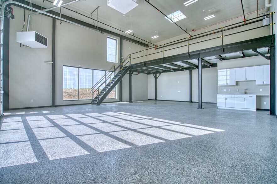 More Photos Of 168 Miller Dr, Dacono Flex For Sale