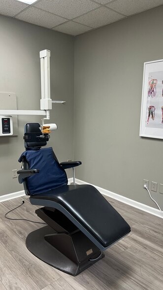 More Photos Of 3707 Latrobe Dr, Charlotte Office For Sale