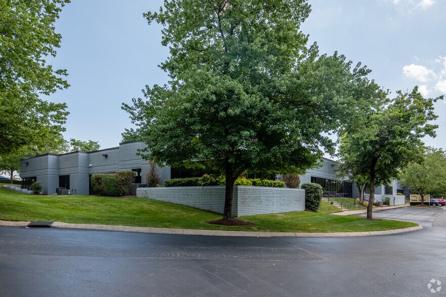 More Photos Of 1645 Murfreesboro Rd, Nashville Office For Lease