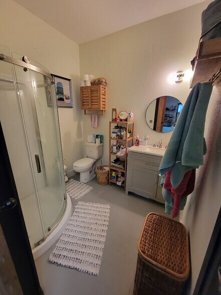 More Photos Of 5205 Haines Rd, Saint Petersburg Flex For Sale