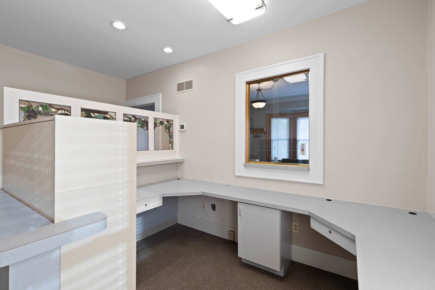 More Photos Of 62 Empire Blvd, Rochester Medical For Sale