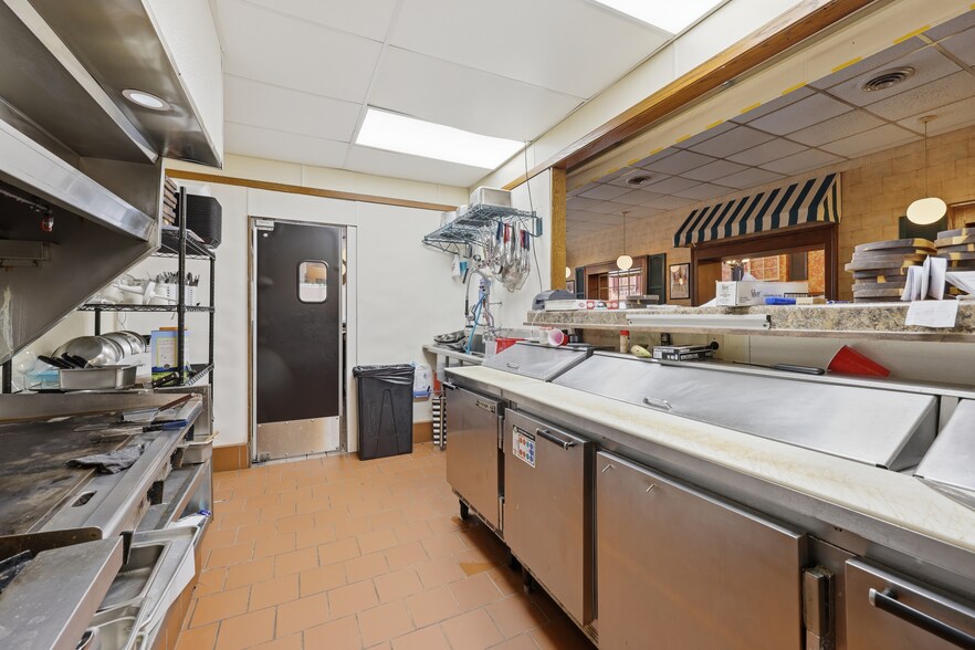 More Photos Of 262 Central Ave, Long Prairie Restaurant For Sale