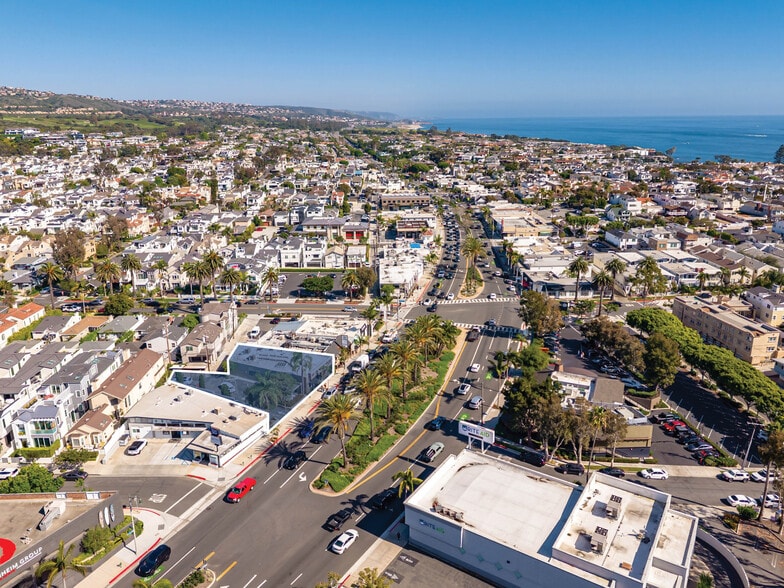 More Photos Of 3222 E Coast Hwy, Corona Del Mar General Retail For Lease
