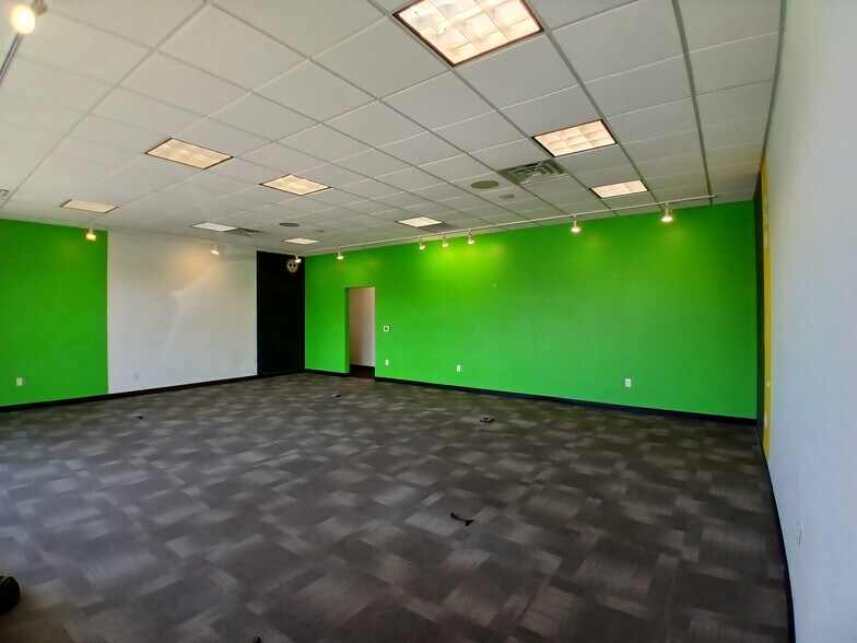 More Photos Of 1320 Broadway St N, Menomonie Unknown For Lease