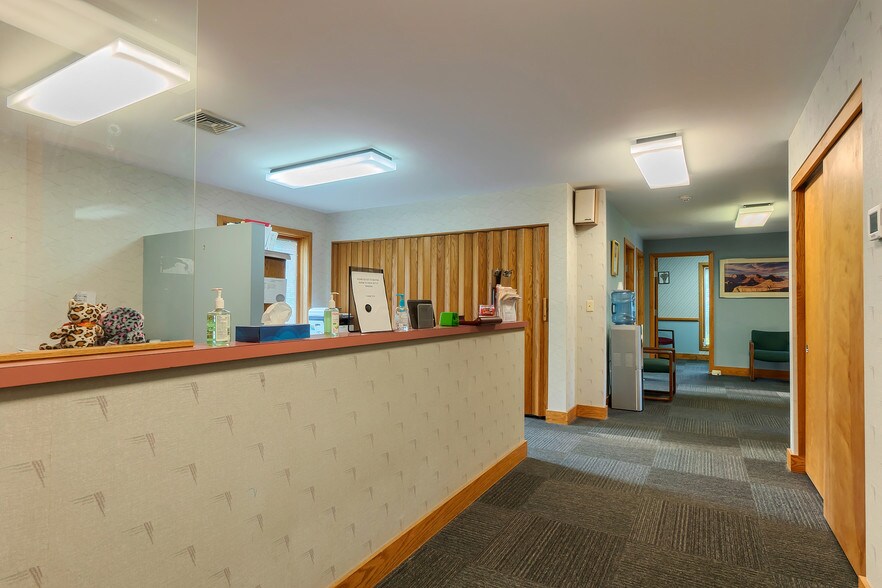 More Photos Of 33 Electric Ave, Fitchburg Medical For Lease