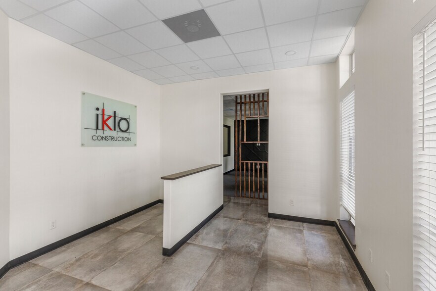 More Photos Of 8125 N Sam Houston Pky W, Houston Medical For Sale