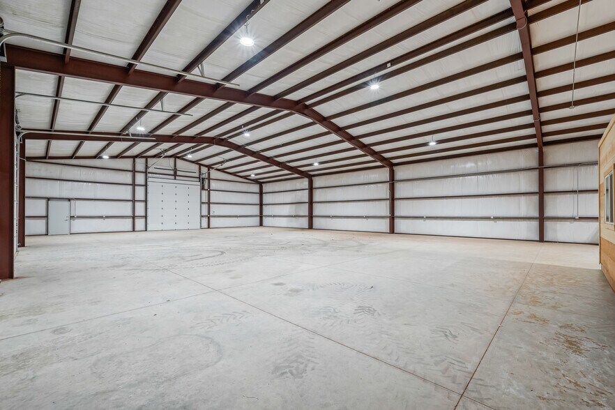 More Photos Of 6322 F M 2641, Shallowater Industrial For Lease