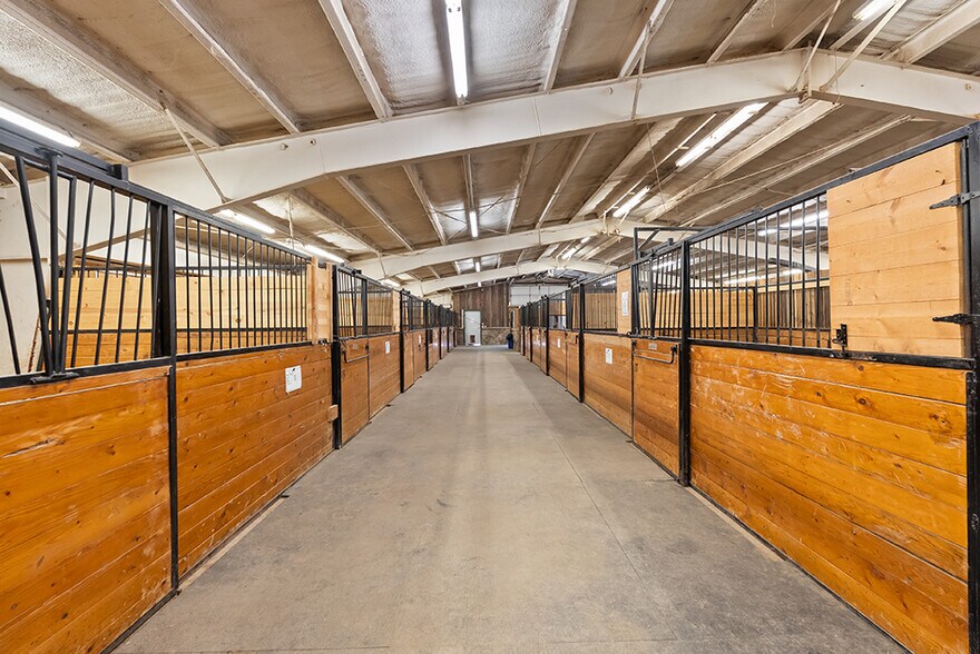 More Photos Of 555 Twin Bridges Rd, Whitefish Specialty For Sale