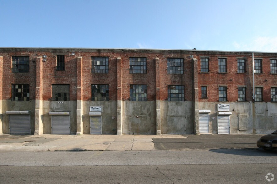 More Photos Of 221-249 McKibben St, Brooklyn Warehouse For Lease