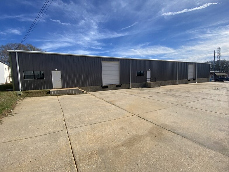 More Photos Of 650 Ridgewood Rd, Ridgeland Warehouse For Lease