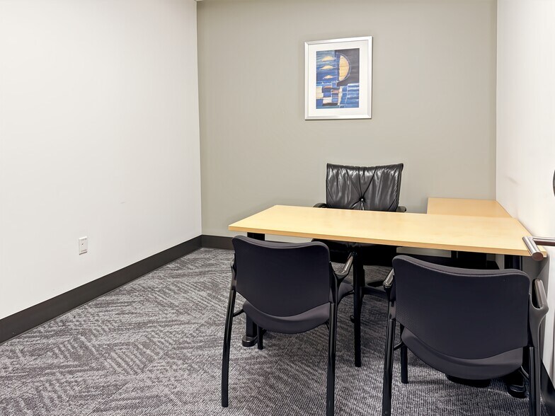 More Photos Of 2255 Glades Rd, Boca Raton Coworking Space