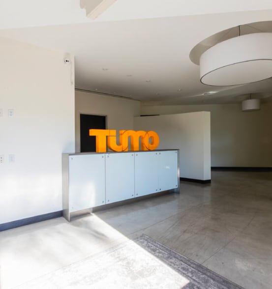 More Photos Of 4142 Lankershim Blvd, North Hollywood Unknown For Lease