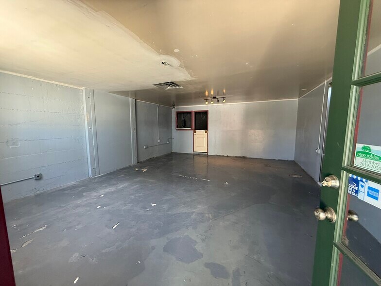 More Photos Of 1335 Railroad St, Paso Robles Storefront For Lease