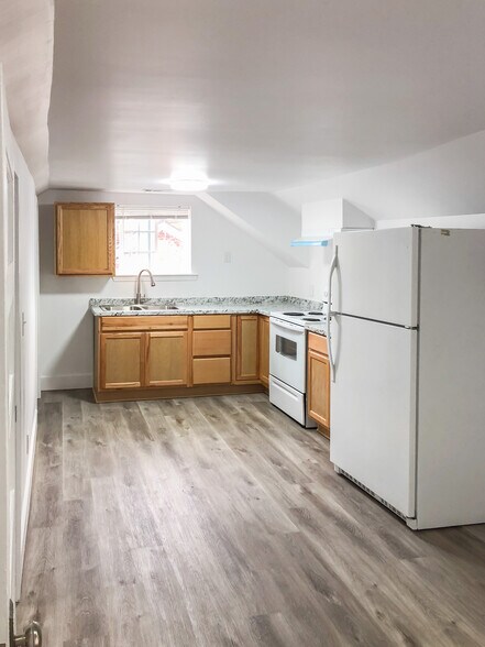 More Photos Of 55 Main St, Garden City Office Residential For Sale