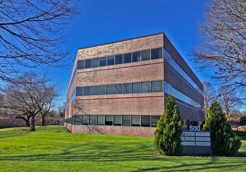 More Photos Of 500 Winding Brook Dr, Glastonbury Office For Lease