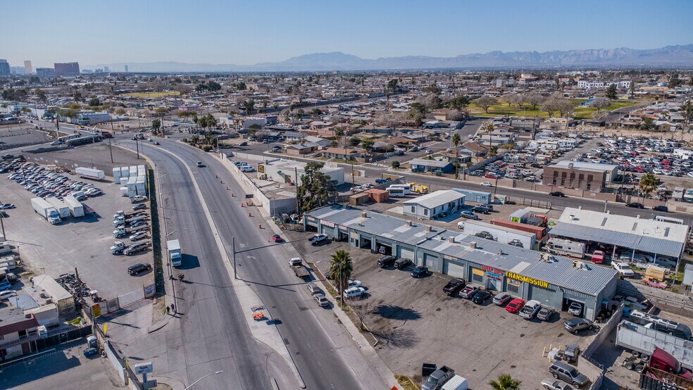 More Photos Of 2061 Losee Rd, North Las Vegas Auto Repair For Sale