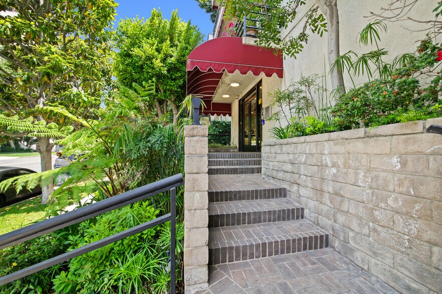 More Photos Of 1360 S Beverly Glen Blvd, Los Angeles Apartments For Sale