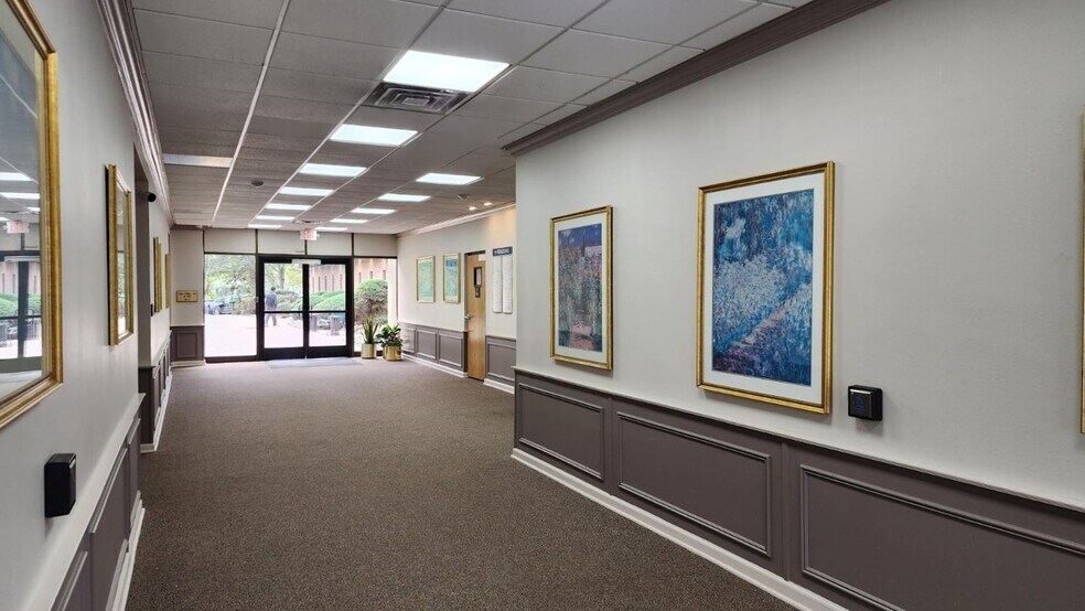 More Photos Of 14 Ridgedale Ave, Cedar Knolls Medical For Lease