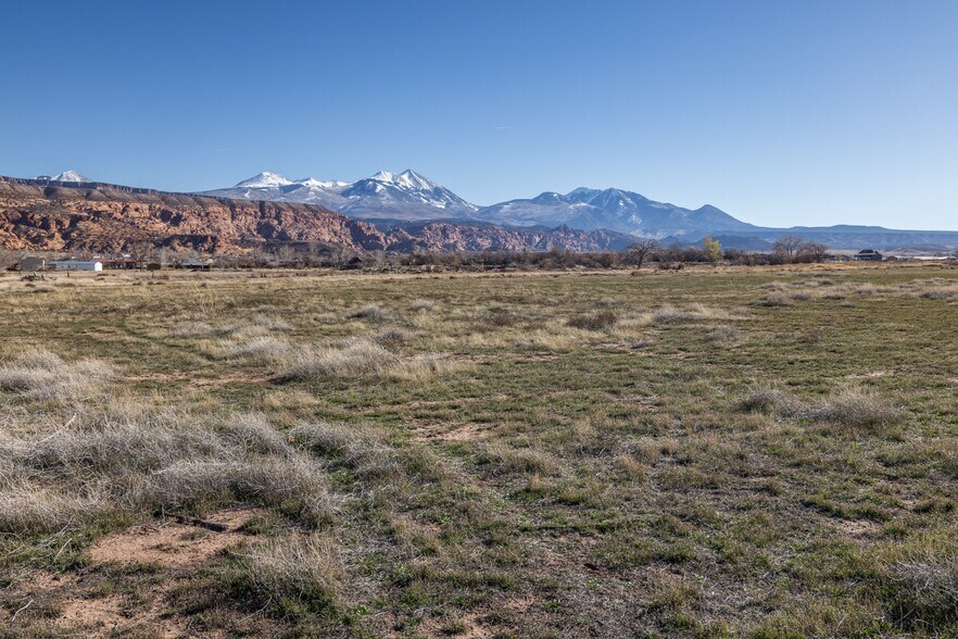 More Photos Of 35 Acres West Coronado, Moab Land For Sale