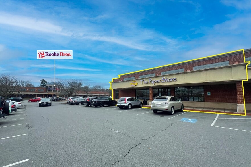 Primary Photo Of 1804-1808 Centre St, West Roxbury Restaurant For Lease