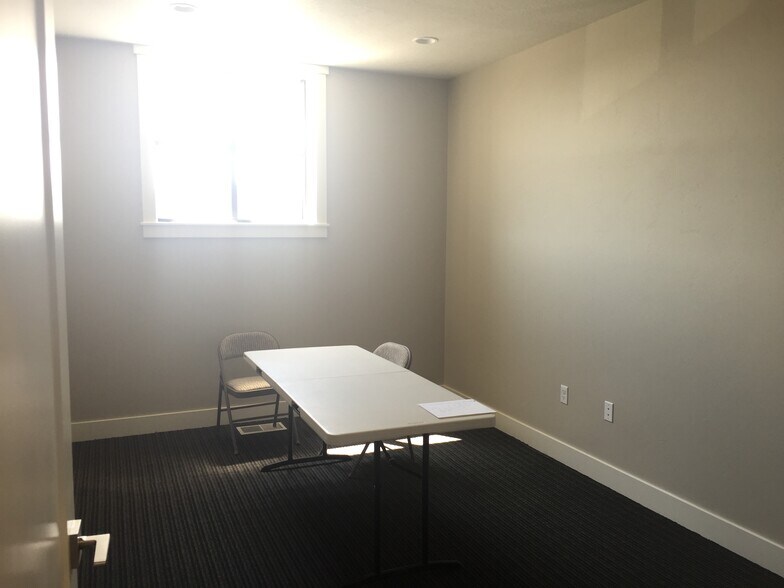 More Photos Of 426 E 1750 N, Vineyard Warehouse For Lease