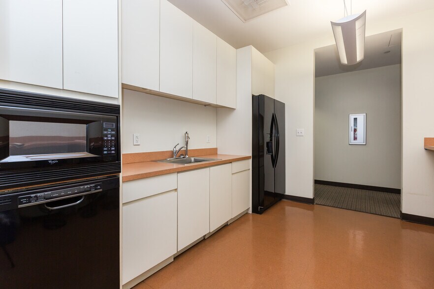 More Photos Of 1200 Brickell Ave, Miami Office For Sale