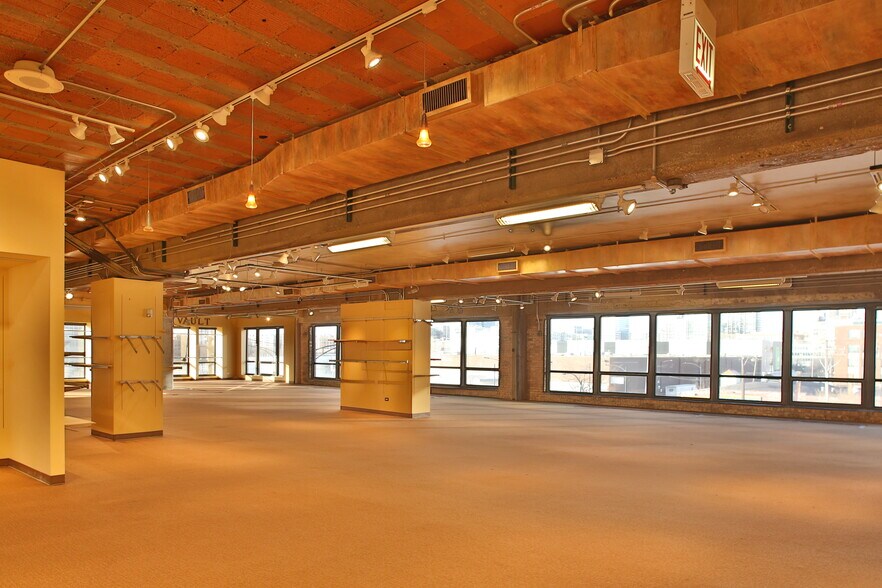 More Photos Of 557 W Polk St, Chicago Research And Development For Lease