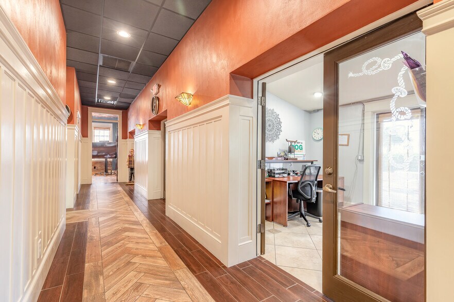 More Photos Of 1112 Riverside Dr, Holly Hill Storefront Retail Office For Sale