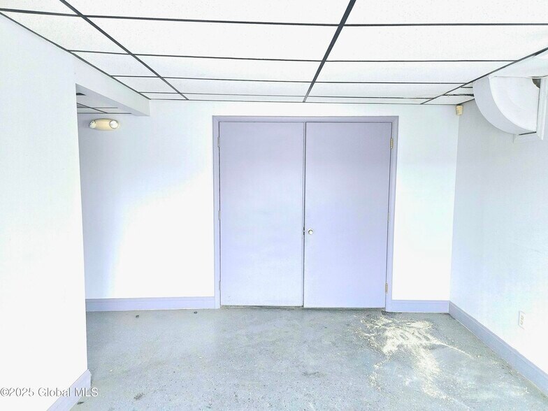 More Photos Of 1904 Broadway, Watervliet Auto Dealership For Sale