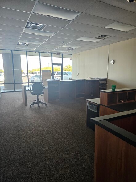 More Photos Of Blue Lakes Blvd N @ Blue Lakes Blvd & Cheney Dr, Twin Falls Unknown For Lease