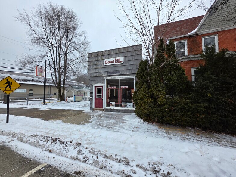 More Photos Of 12 W 4th St, Emporium Office For Sale