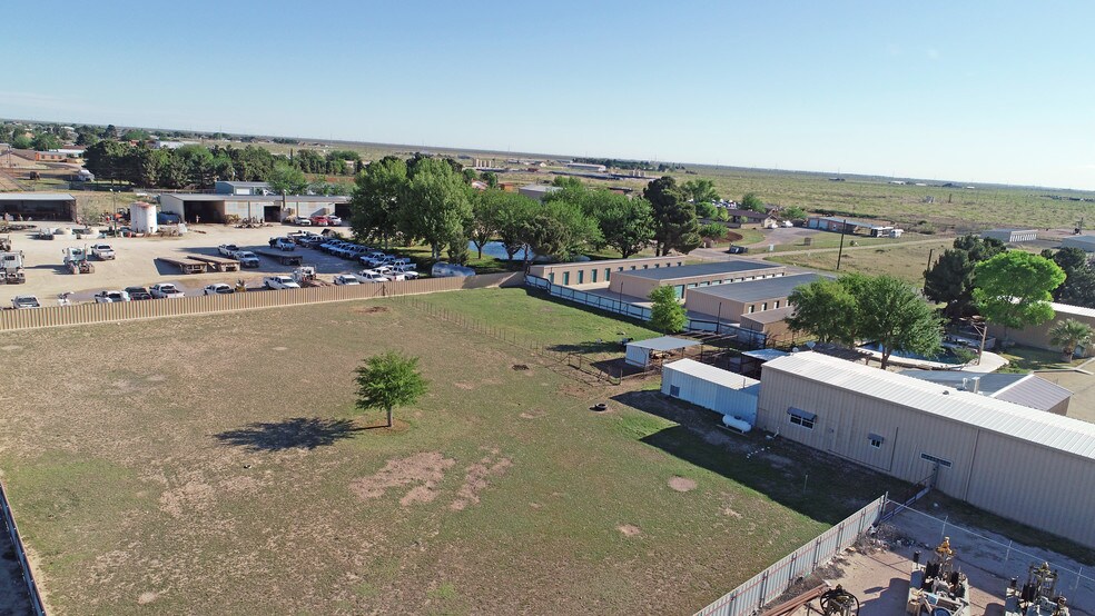 More Photos Of 9500 W 42nd St, Odessa Self Storage For Sale