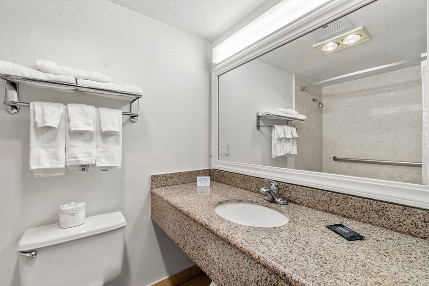 More Photos Of 3535 Janes Rd, Arcata Hotel For Sale