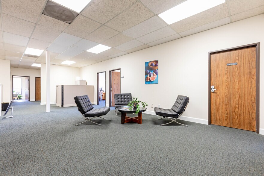 More Photos Of 3050 Beacon Blvd, West Sacramento Office For Sale