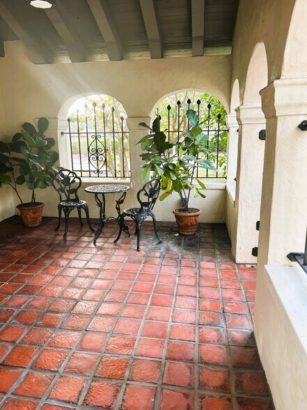 More Photos Of 2180 N Park Ave, Winter Park Loft Creative Space For Sale