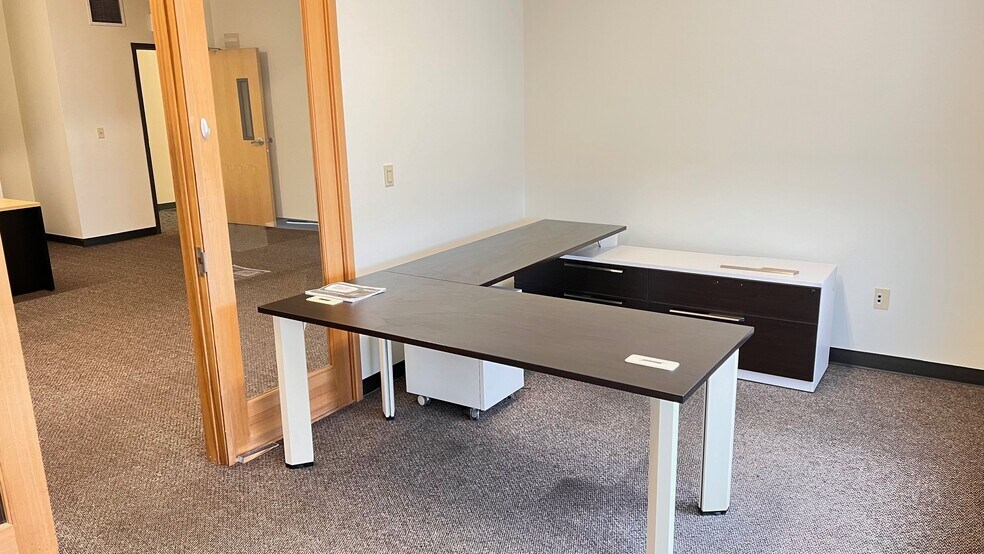 More Photos Of 3450 16th Ave W, Seattle Light Manufacturing For Lease